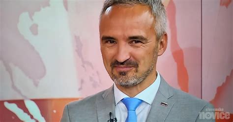 Ilustracija otroka, ki kima in ima solzne oči