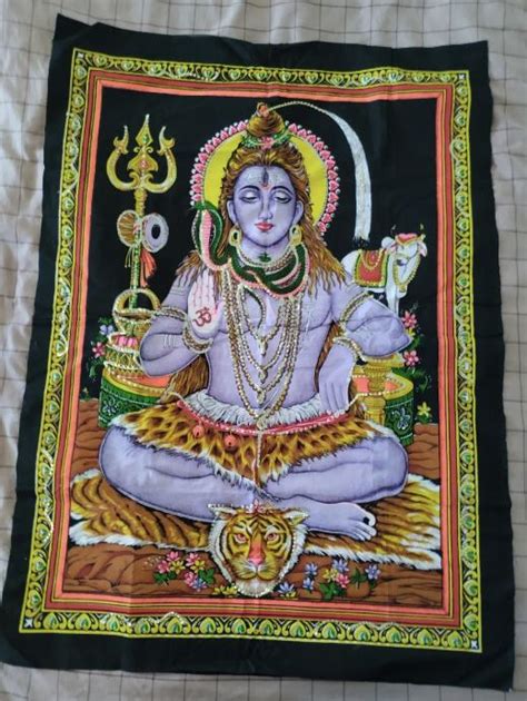 Različni pajaci z živalskimi potiski