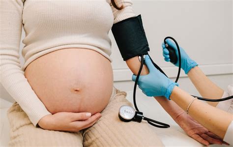 Simptomi bližajočega se poroda