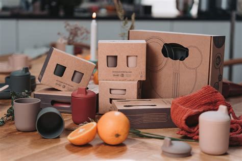 Detail igrač in melodij na gugalniku Tiny Love