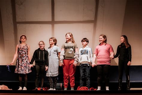 Gledališka predstava