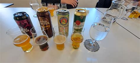 Družabno zbliževanje ob kozarcu