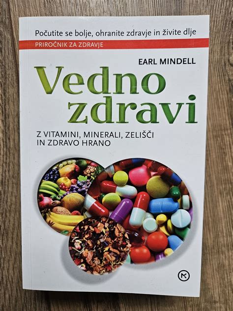 urejena kuhinja z zdravo hrano