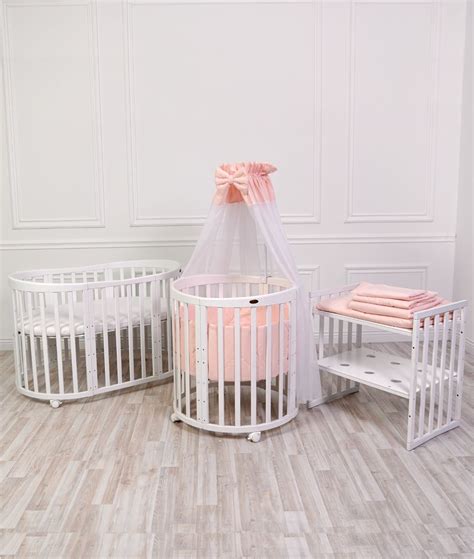 ilustracija okrogle otroške posteljice