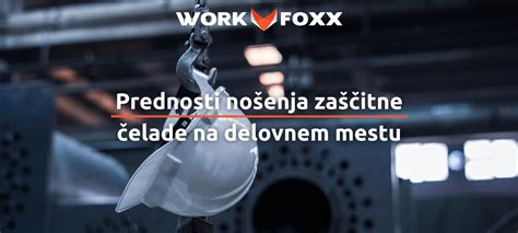 Nosečnica pri svojem delovnem mestu