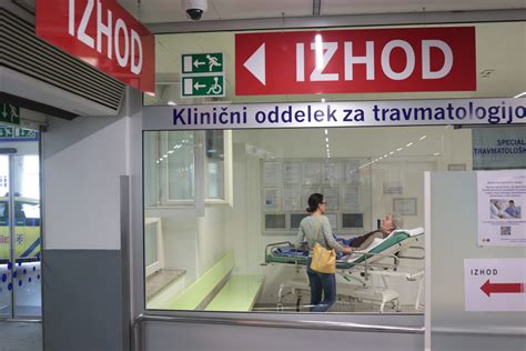 Nosečnica v laboratoriju