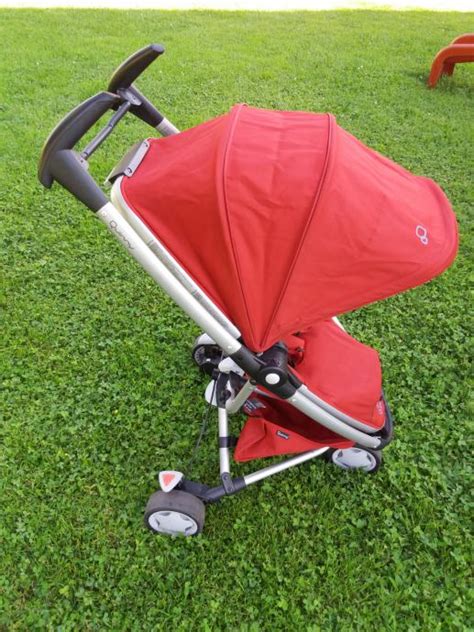 Prikaz namestitve sedeža v obe smeri vožnje na vozičku Quinny Zapp Xtra