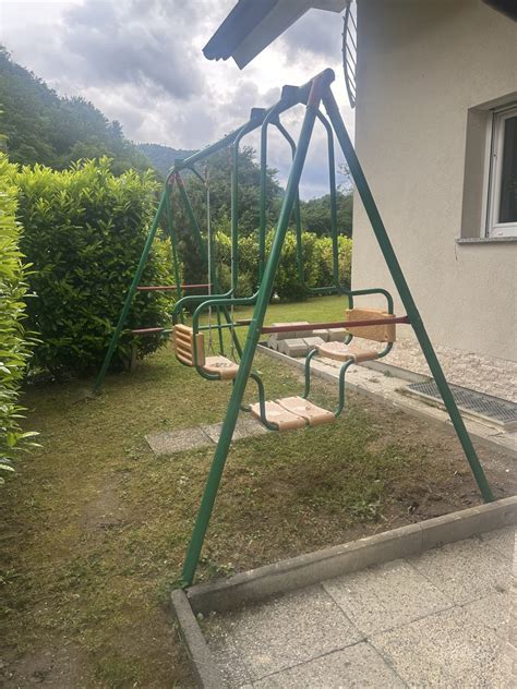 gugalnica z odstranljivo podlogo