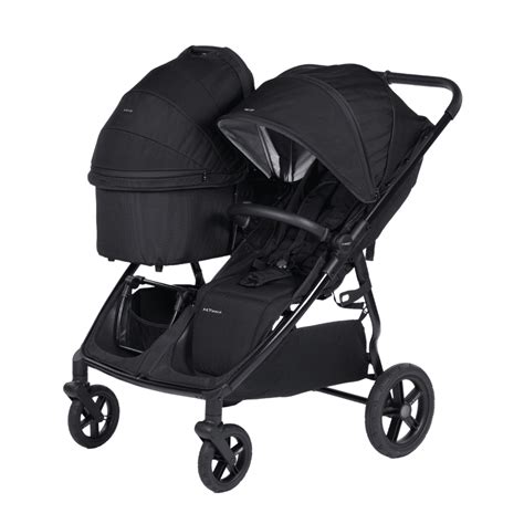 Različni tipi otroških vozičkov: kombinirani, buggy, za dvojčke