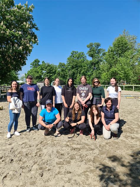 Medicinska ekipa, ki izvaja postopek OBMP