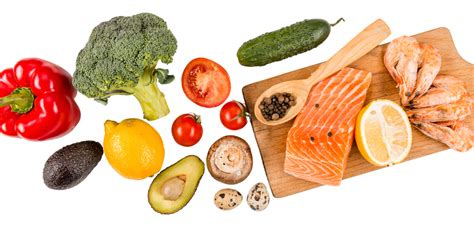 različna zdrava živila, kot so sadje, zelenjava, ribe, oreščki