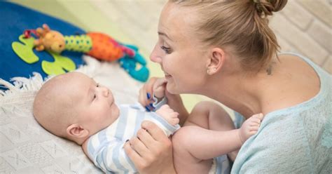 senzorična igra za dojenčka