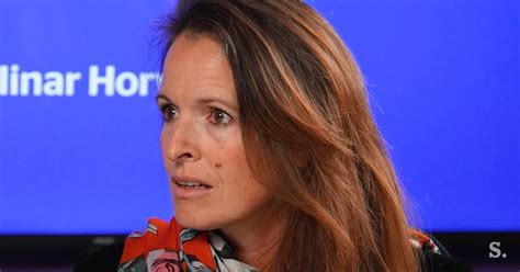 Ana Dolinar Horvat s hčerkama