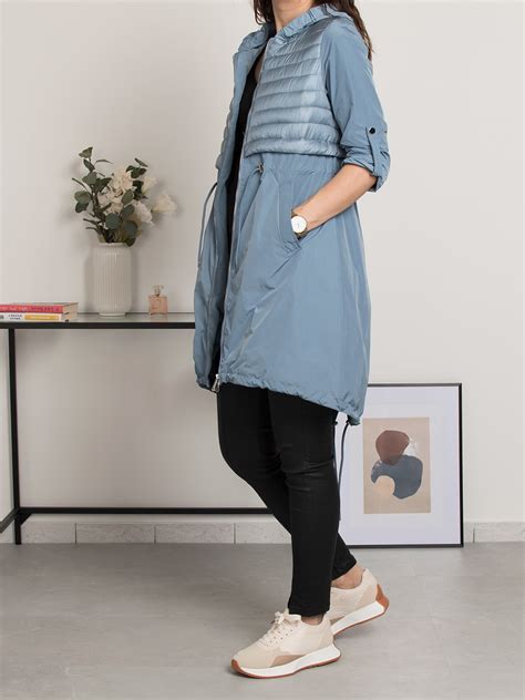 Ženska jakna z vrvico v pasu