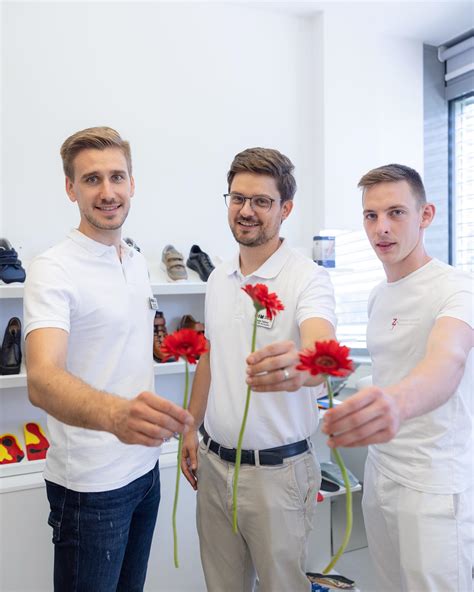 Ilustracija mame, ki se pomirja