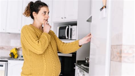 Pregled živil, ki jih je treba omejiti med nosečnostjo