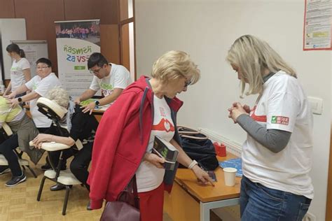 Zunanji pogled na Zdravstveni dom Hrastnik