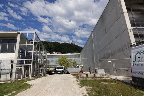 Sodobna porodnišnica z novim prizidkom