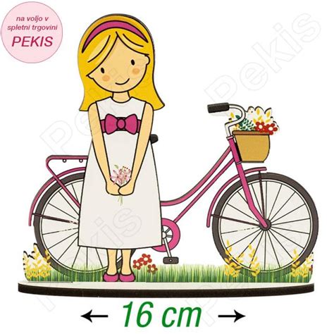 Deklica s cvetjem na poroki