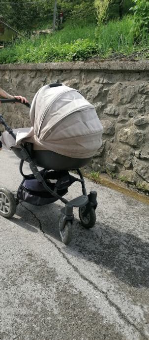 voziček za dojenčka s preklopnim ročajem