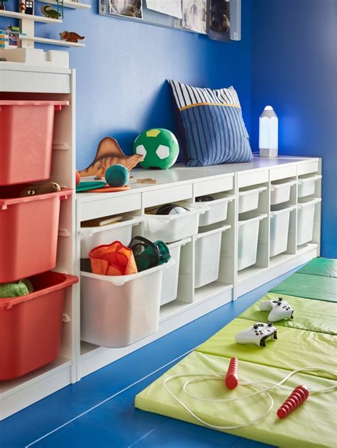 Različni materiali za otroško pohištvo