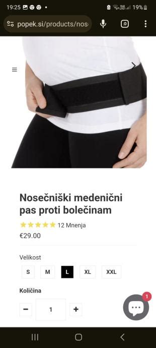 Ženska nosi podporni pas za trebuh