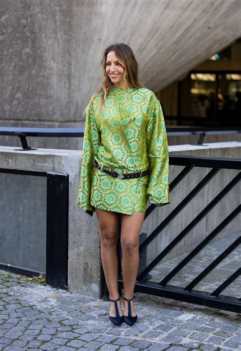 Diagram možganov s poudarjenimi območji vnetja pri KME