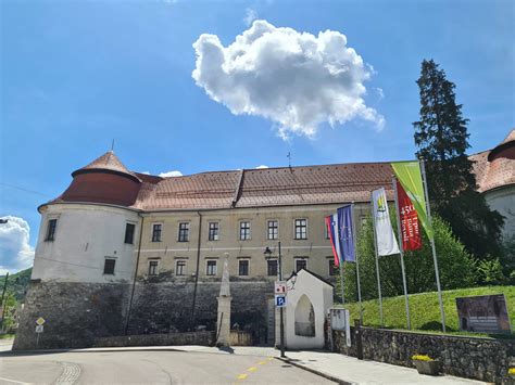 Zgradba Splošne bolnišnice Brežice