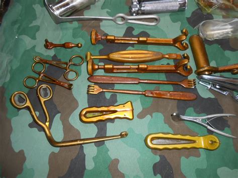 Kirurški instrumenti za carski rez