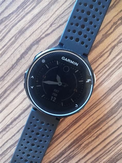 Nosečnica z merilcem srčnega utripa