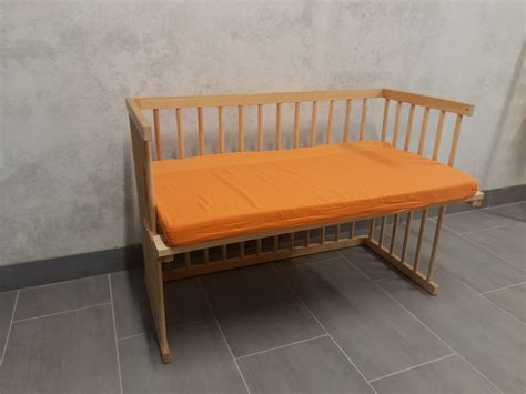 obposteljna otroška posteljica