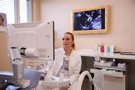 Meritev nuhalne svetline z ultrazvokom