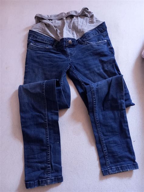 Nabor osnovnih nosečniških oblačil