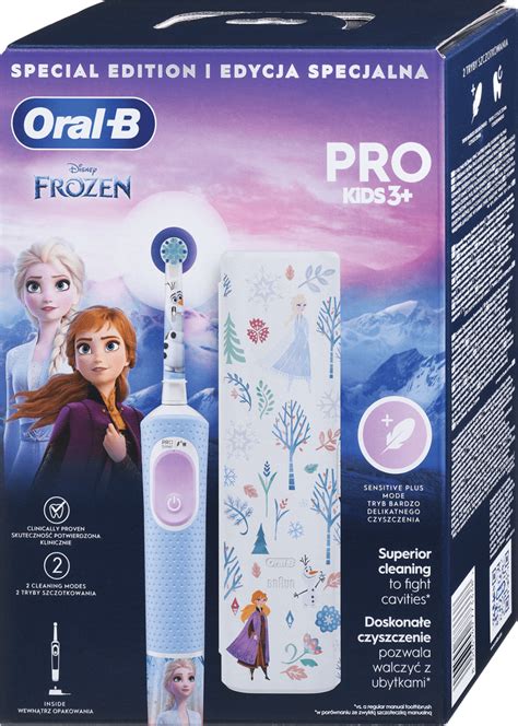 otroška zobna ščetka in dlesni