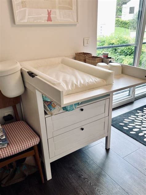 Primer urejene previjalne postaje z dodatki