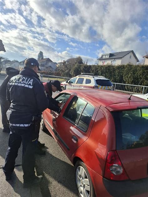 Diagram zračnih plasti pod plenicami za preprečevanje vlage