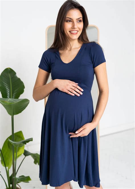 Nosečniška oblačila v Baby Centru