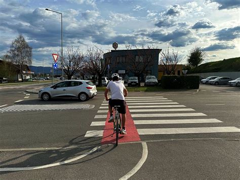 Ilustracija prometne nesreče na prehodu za pešce