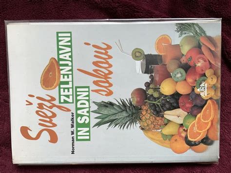 različni zelenjavni in sadni pireji