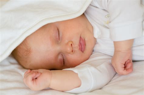 Diagram spalnih ciklov dojenčka