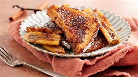 Banan, riž, jabolčni pire in toast