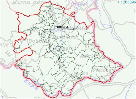 Občina Črnomelj - urad z novorojenčkom