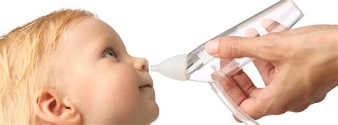 Ilustracija, ki prikazuje pravilno uporabo nosnega aspiratorja.