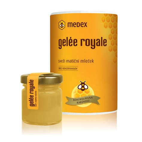 Matični mleček v steklenički in čebela