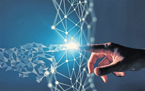 Primerjava tradicionalnega IVF in nove tehnologije zunaj telesnega dozorevanja jajčec