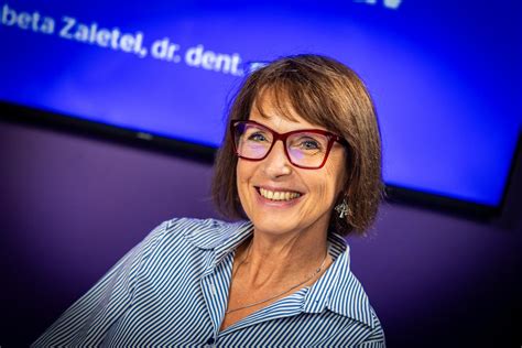 Novorojenček, ki spi in diha skozi nos