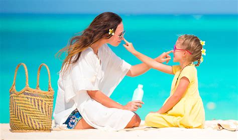 Infografika o pravilni uporabi kreme za sončenje