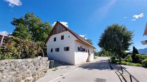 Prešernova rojstna hiša v Vrbi