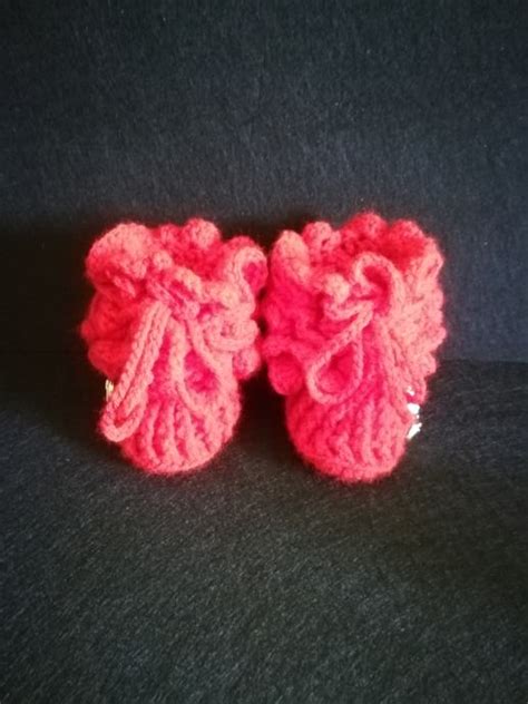 Kvačkani copatki za dojenčka