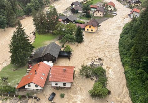 Ilustracija poplav v Sloveniji